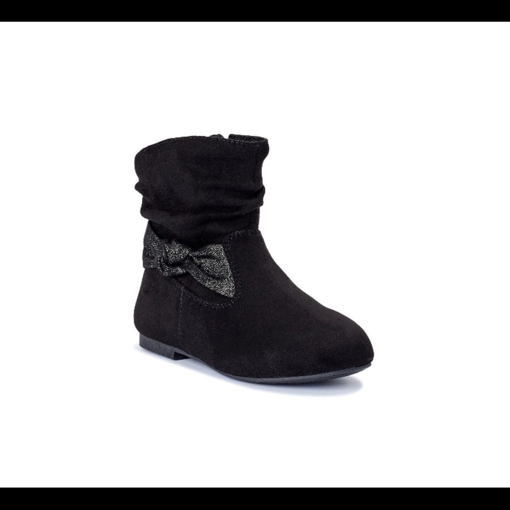 Girls boots